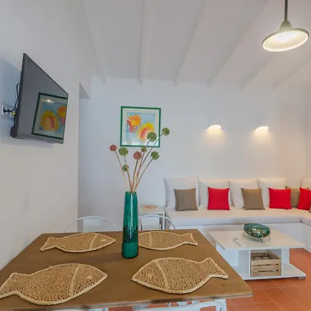 Holiday home La Maison Dans La Calanque 1 Mn A Pied De La D'alcaufar Cala Alcaufar