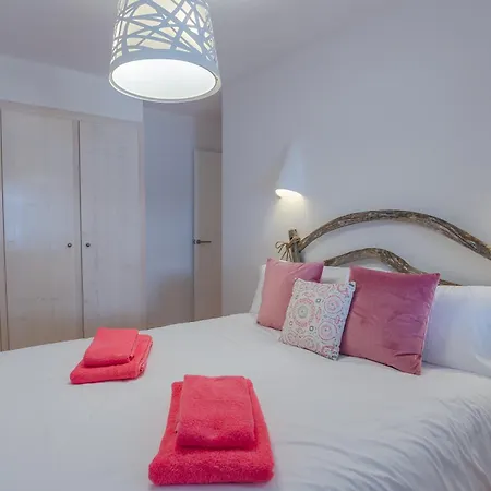 Holiday home La Maison Dans La Calanque 1 Mn A Pied De La D'alcaufar *
